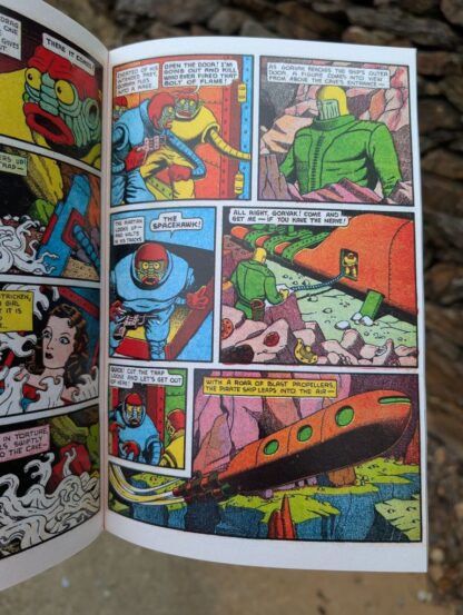 Mountain Town Comics Issue 3: SPACEHAWK AND MICROFACE - Image 2